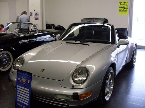1997 Porsche 993 Automatic Brake Differential ABD was introduced to the